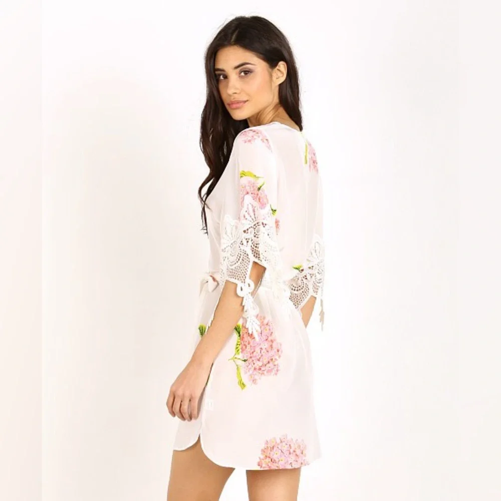Stone Cold Fox Robe Bloom Print O/S - Picture 4 of 6